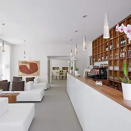 Constantia 4*