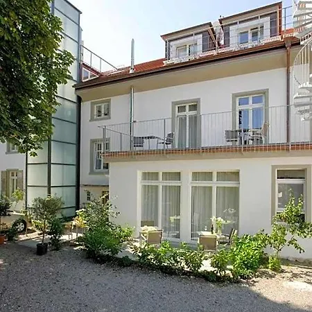 Отель Constantia